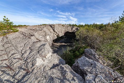 Gemeinde Mühldorfer_Hart Landkreis Mühldorf Bunkerbogen oben seitlich (Dirschl Johann) Deutschland MÜ